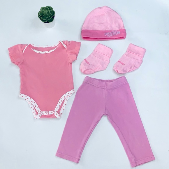 Newborn 16 Piece  Bundle - Picture 7 of 8